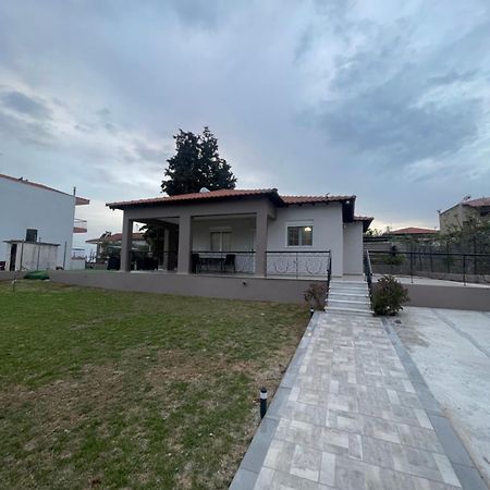 2-Bedroom Luxury Family Home Флогита Екстериор снимка