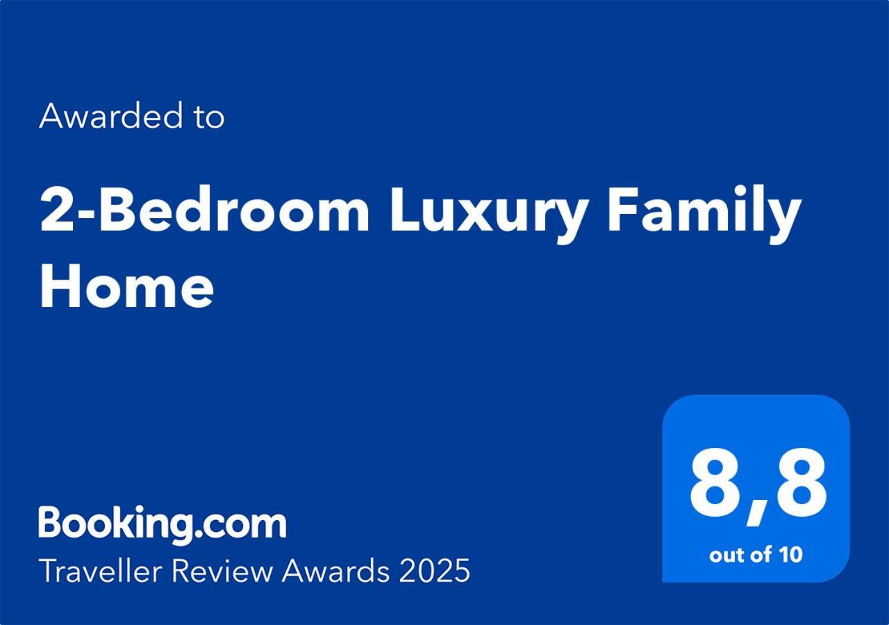 2-Bedroom Luxury Family Home Флогита Екстериор снимка