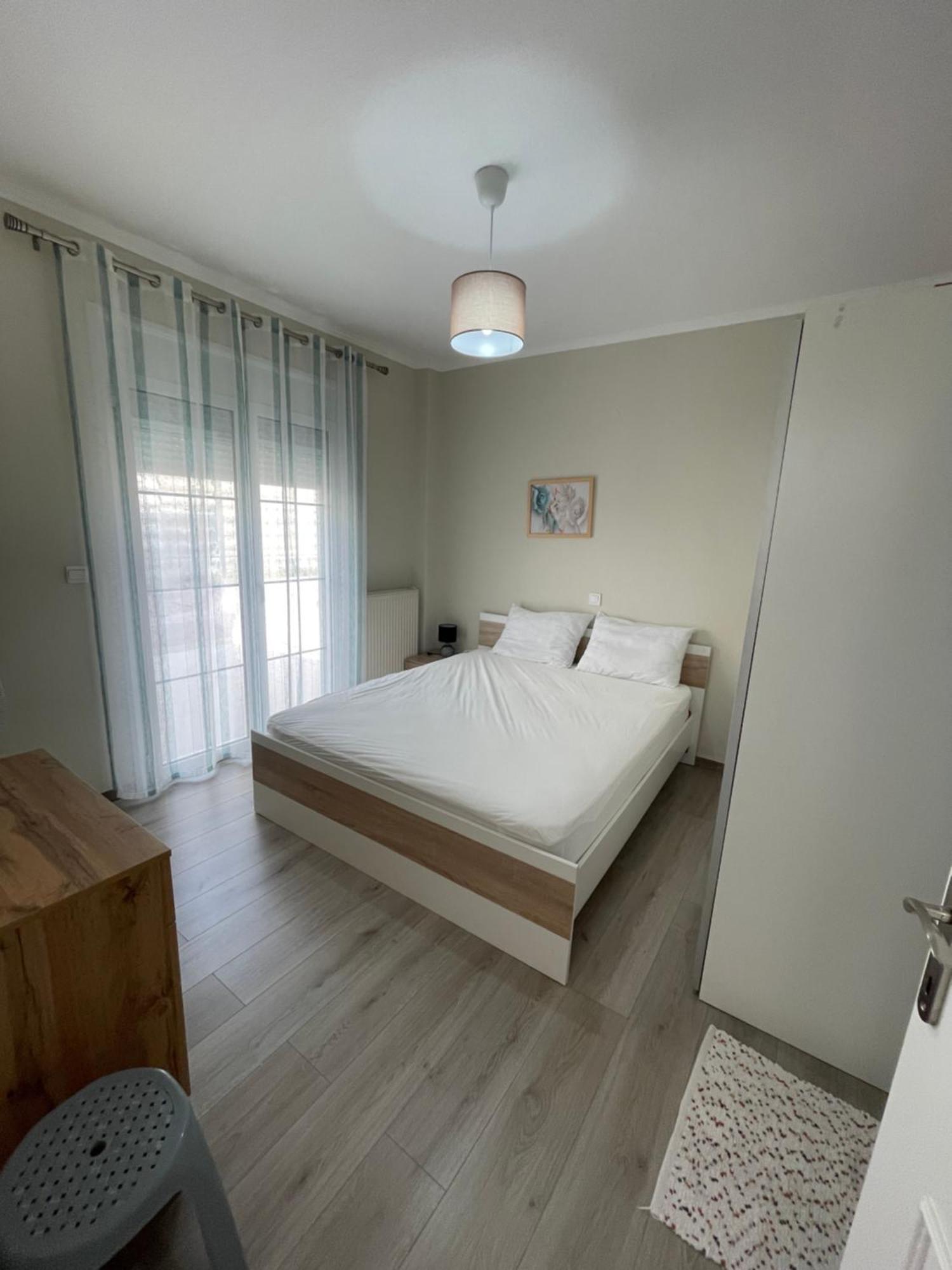 2-Bedroom Luxury Family Home Флогита Екстериор снимка