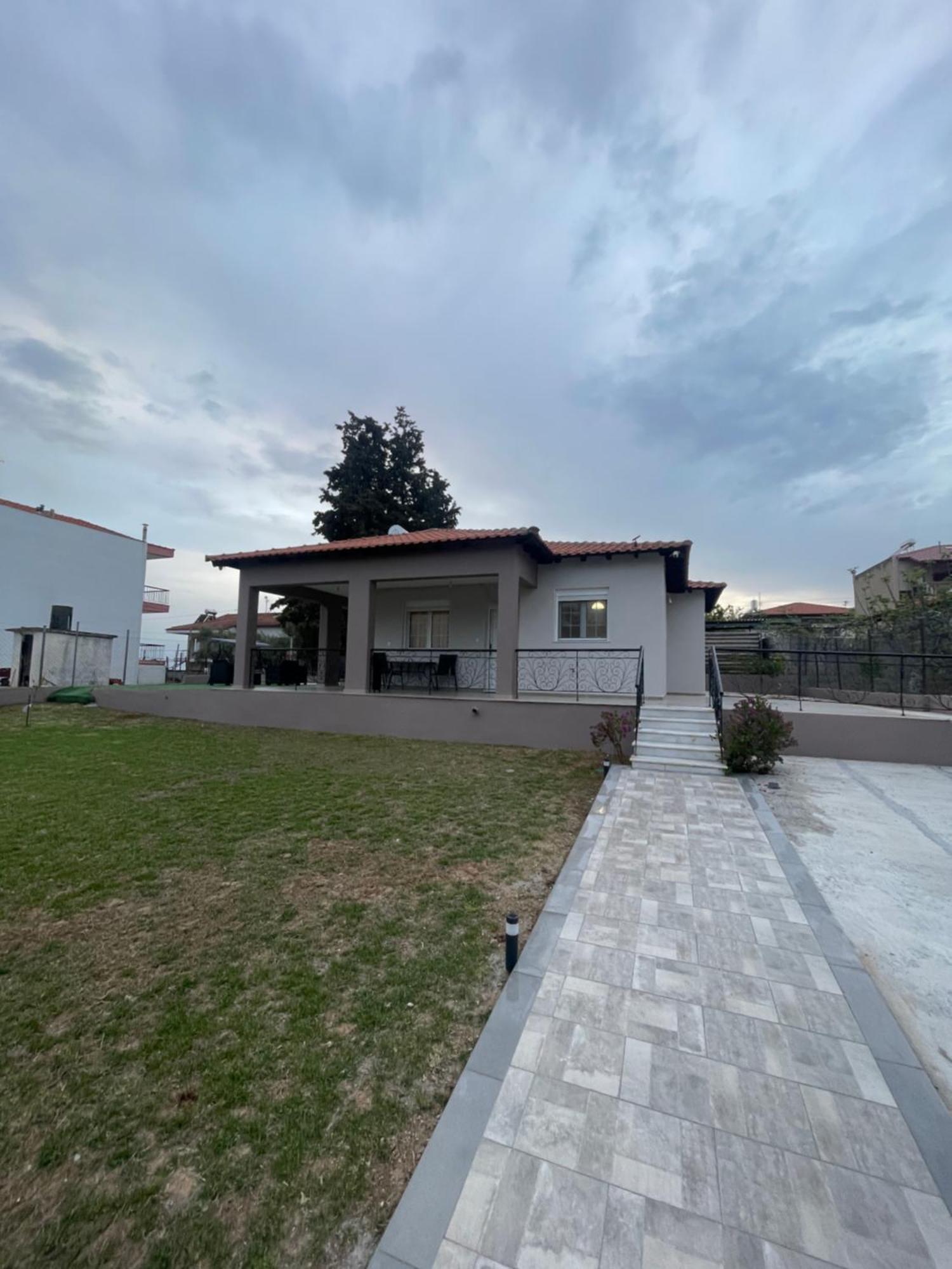 2-Bedroom Luxury Family Home Флогита Екстериор снимка